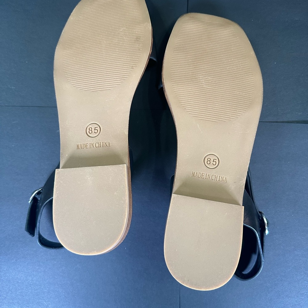Steve Madden Women's Theories Flat Sandal - Picture 7 of 12